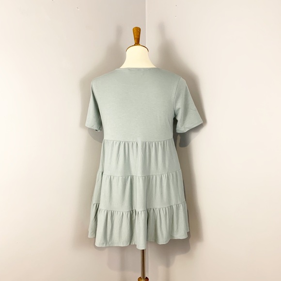 Nwt Zenana Sage Green Tiered Tunic Top - Picture 6 of 7